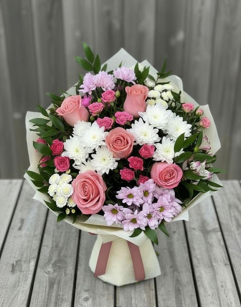 Букет цветов из: Альстромерии, Гвоздики, Розы и Хризантемы в Красногвардейском