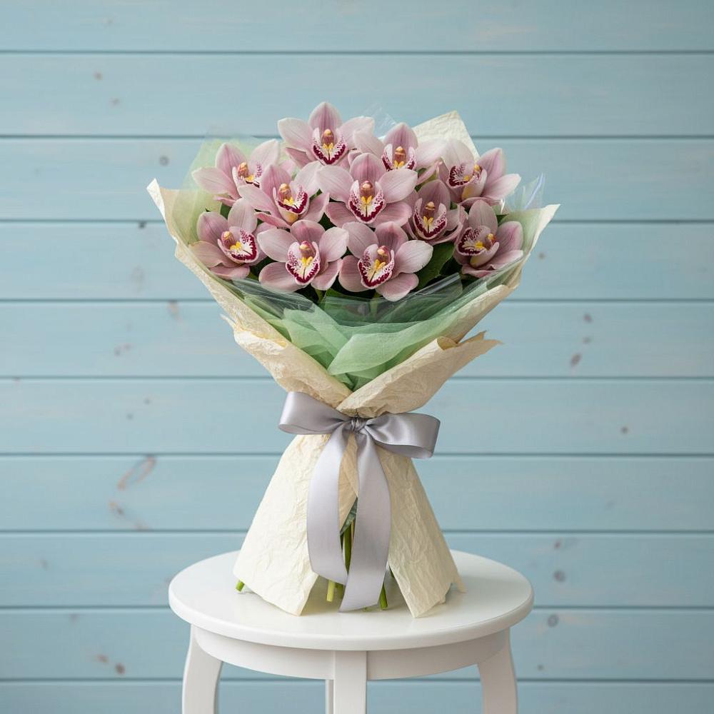 Букет цветов из: Орхидеи и Розы в Красногвардейском