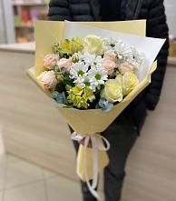 Букет цветов из:  Альстромерии, Розы и Хризантемы в Красногвардейском