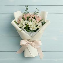 Букет цветов из:  Альстромерии #REPLACE_PRED# Красногвардейском