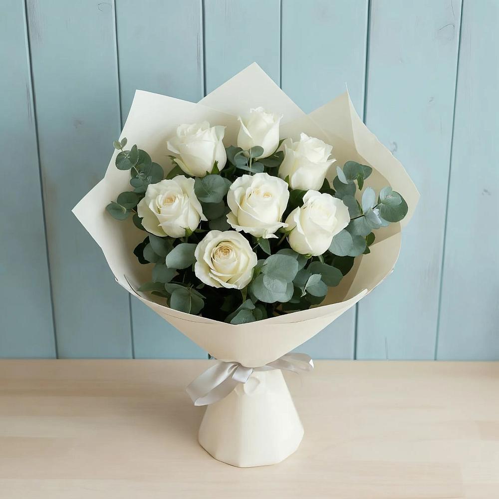 Букет Белые розы в Эвкалипте в Красногвардейском