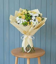 Букет цветов из:  Хризантемы и Розы в Красногвардейском