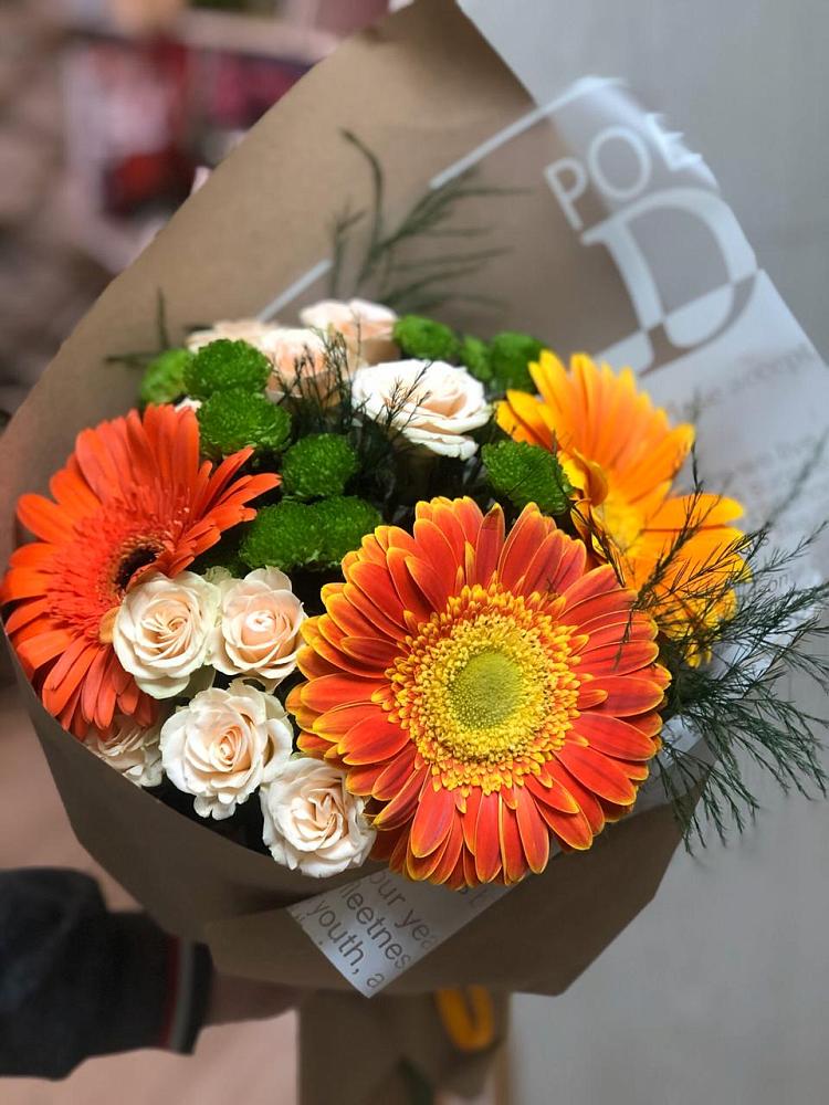 Букет цветов из: Герберы, Хризантемы и Розы в Красногвардейском
