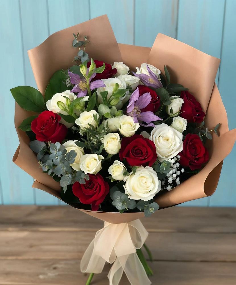 Букет цветов из: Розы и Альстромерии в Красногвардейском