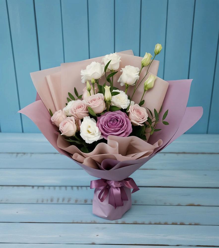 Букет цветов из: Розы и Лизиантусы в Красногвардейском